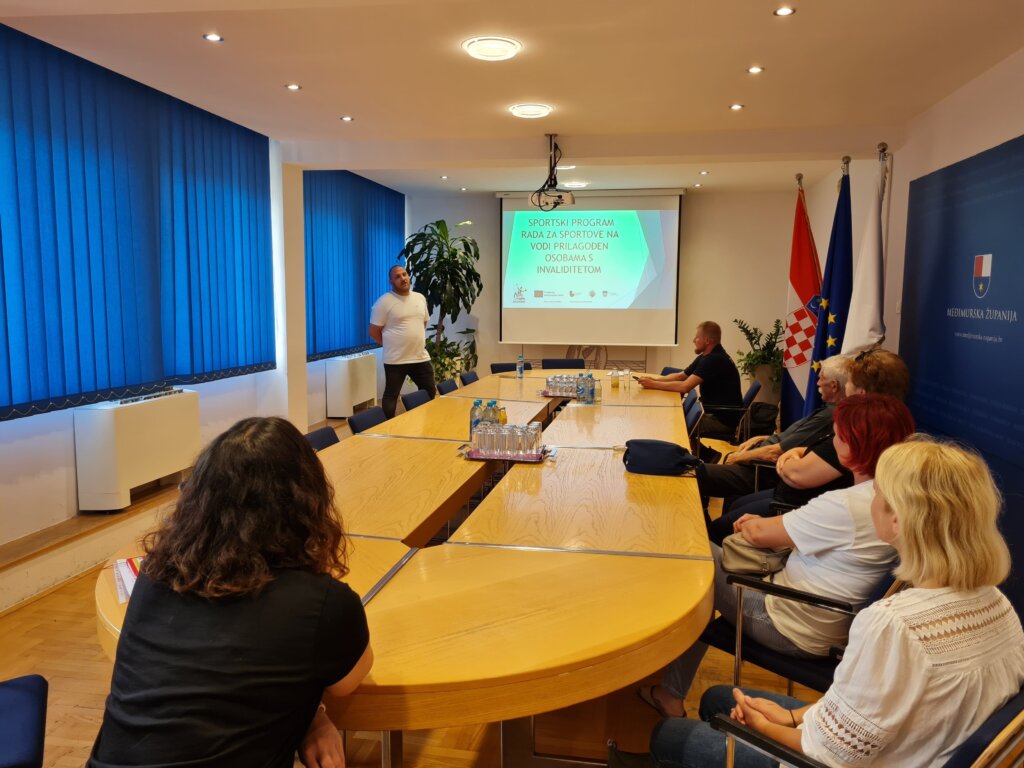 Education-for-volunteers-7