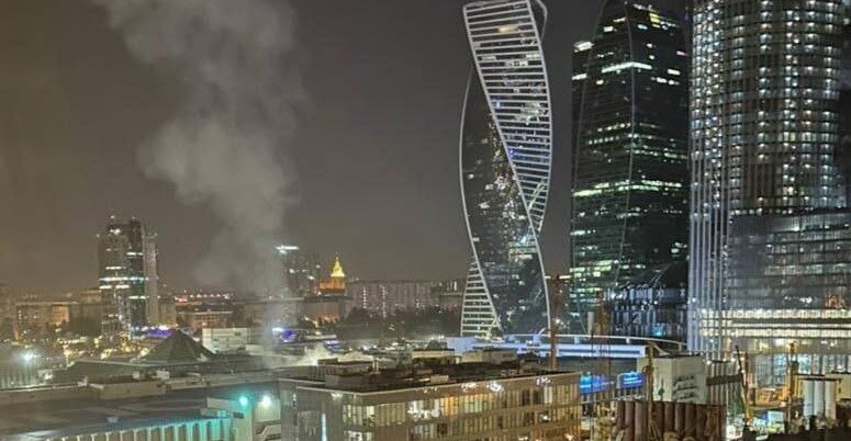 Ukrajinski dron oštetio zgradu u Moskvi i poremetio zračni promet