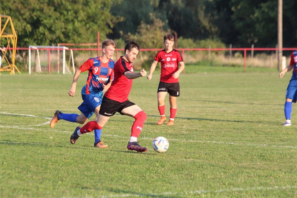 NOGOMET 2. ŽNL Gornja Rijeka povela, ali na kraju petardom slavio Omladinac, hat-trick Alena Bartolića