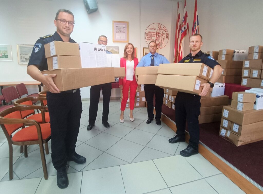 vatrogasna_zajednica_podjela_opreme_2023 (1)