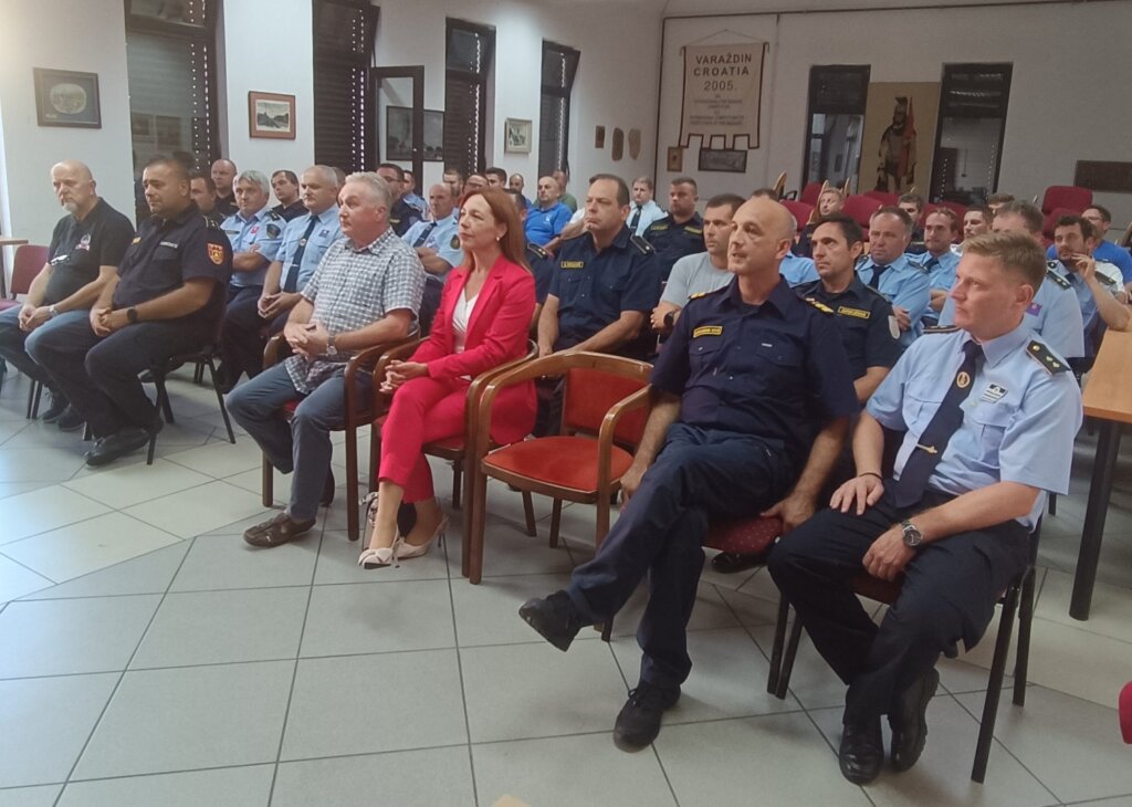 vatrogasna_zajednica_podjela_opreme_2023 (6)
