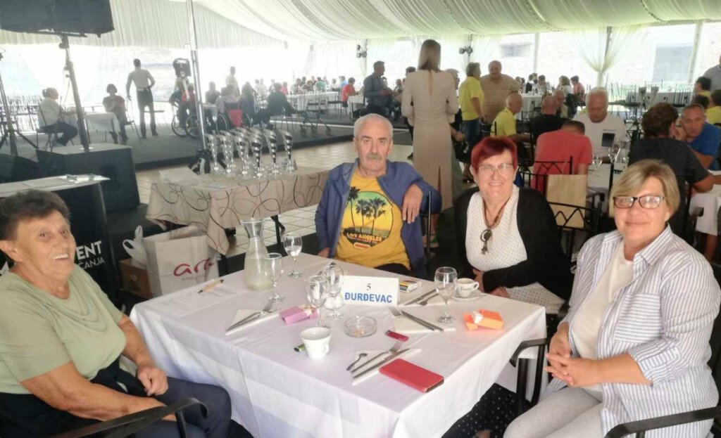 380987515_1005100650560669_8547068358469637954_n