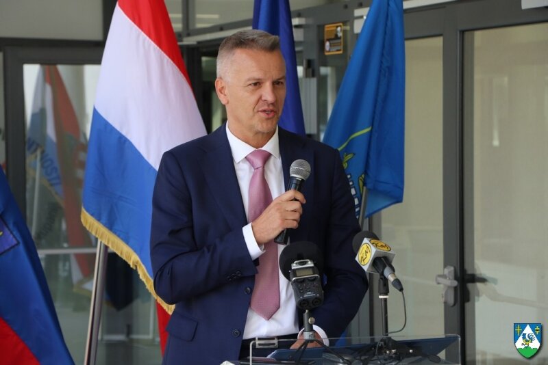 IMG_8514_800x800-equal