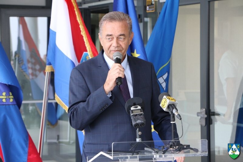 IMG_8529_800x800-equal