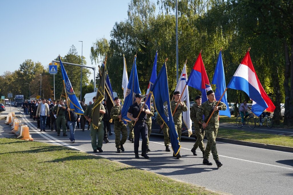 [FOTO] Svečano obilježena 32. obljetnica preuzimanja Vojarne u Koprivnici i Dan koprivničkih branitelja