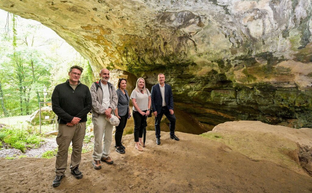 Župan Stričak sa suradnicima obišao Špilju Vindija gdje traje istraživanje o nestanku neandertalaca