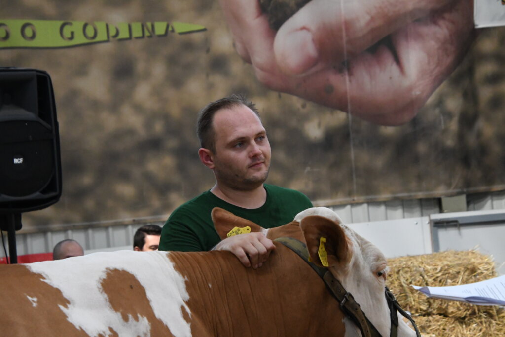 [VIDEO] Dejan Bačani već 15 godina sudjeluje na državnim stočarskim izložbama u Gudovcu