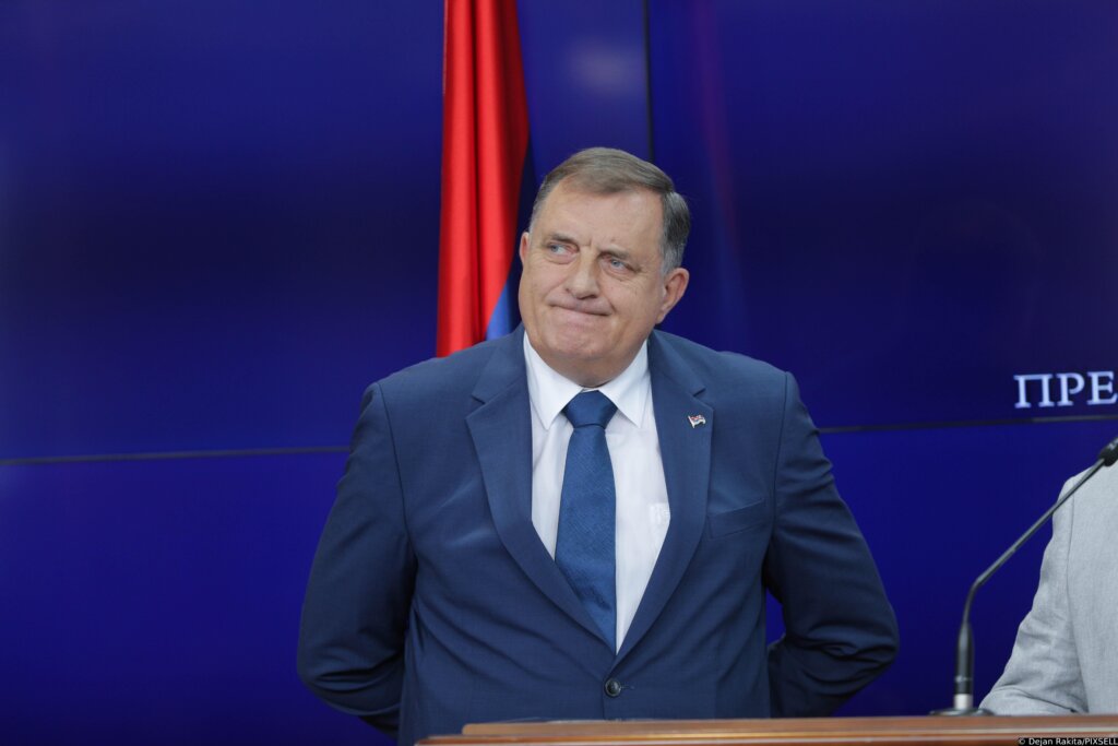 BiH: Schmidt ne isključuje smjenu Dodika