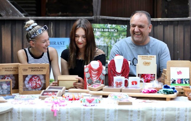 zirovina-090923_autor_fotografije_drazen_kopac__7.jpg__648x432_q85_subsampling-2