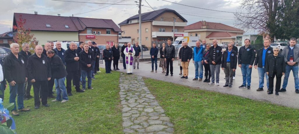 371505771_919860152892918_1748437574677637277_n