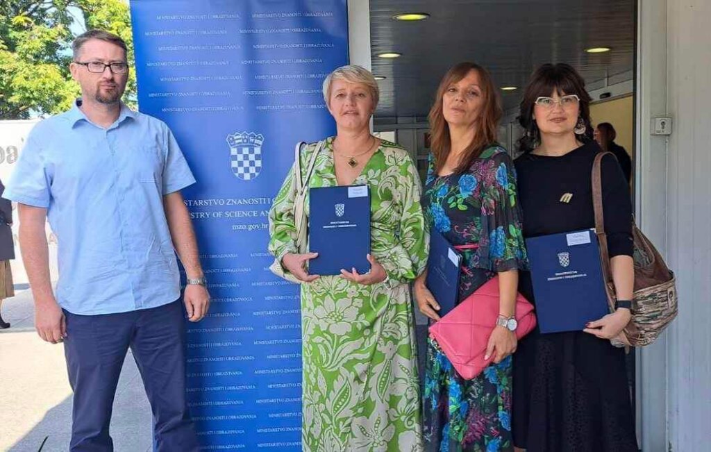 385485973_703241905013602_7938399976902388832_n