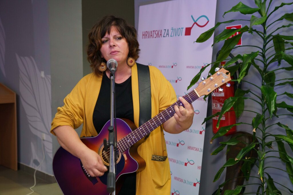 393218154_794156642470170_6945813490432893074_n