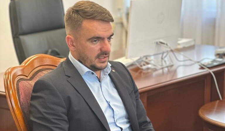 Potpredsjednik Republike Srpske traži jačanje sigurnosti nakon premlaćivanja hrvatskog povratnika