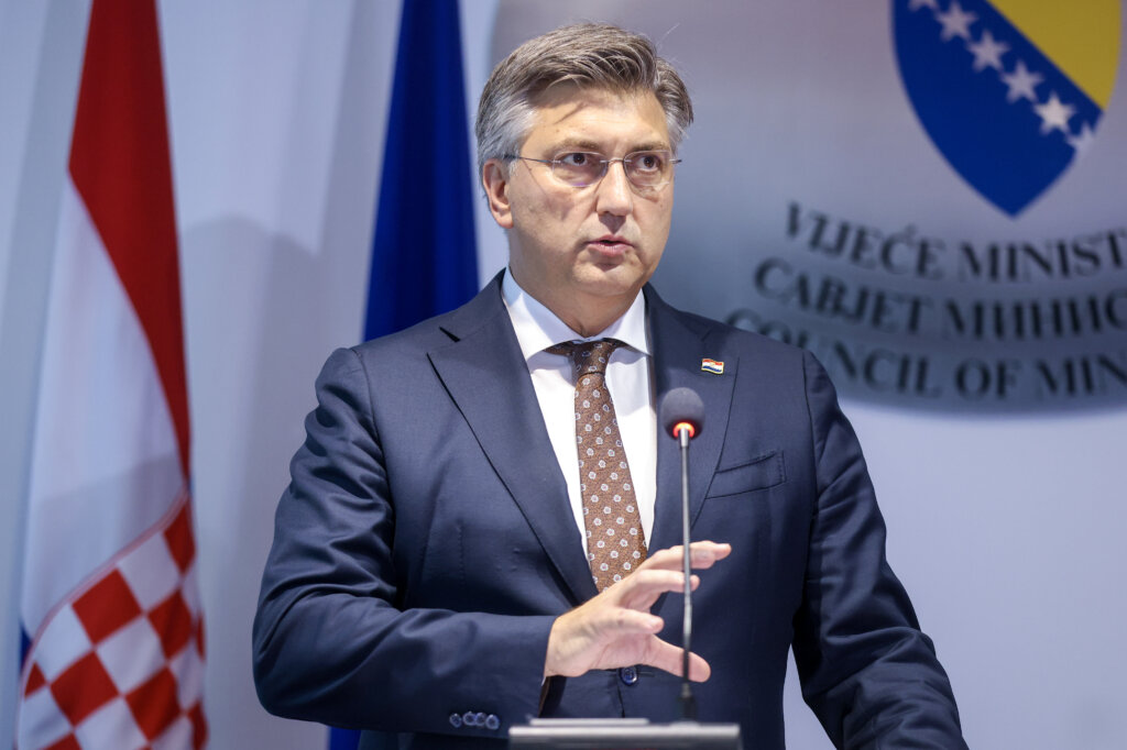 Plenković: Hrvatska želi pomoći Ukrajini u razminiravanju