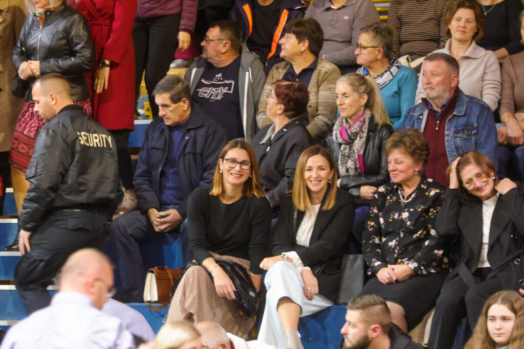 20231108194844_FB8A9718-scaled