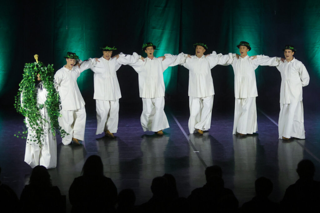 20231108203247_FB8A9856-scaled