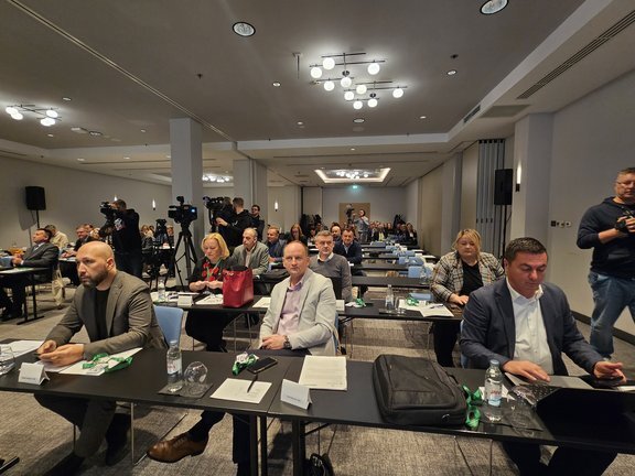 20231127_101125.jpg__648x432_q85_subsampling-2