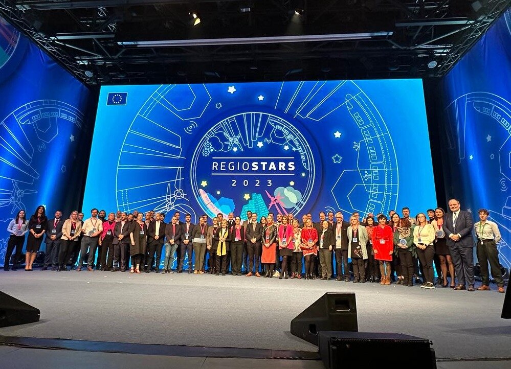 401144200 740932831413982 8408813891177892033 N