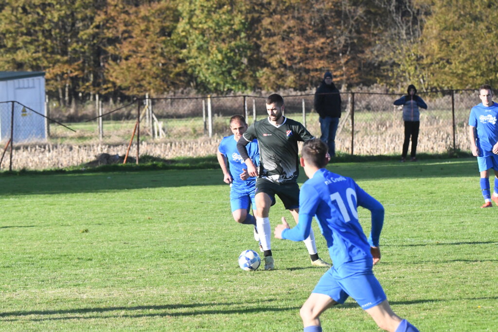 OPĆINSKI DERBI Dubrava slavila u Novoj Kapeli