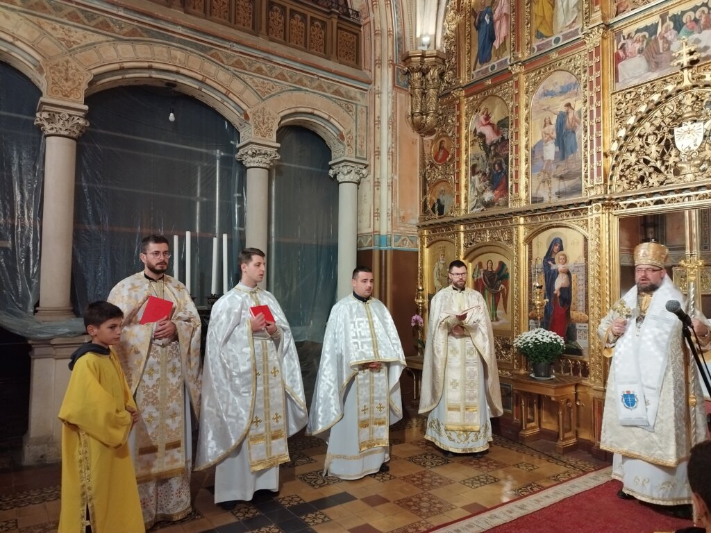 [FOTO] Vladika Milan služio liturgiju na blagdan Zbora arkanđela Mihaela i proslavio imendan