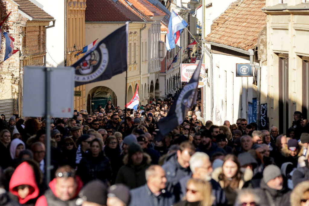 Vukovarom prošlo 150.000 ljudi u veličanstvenoj Koloni sjećanja