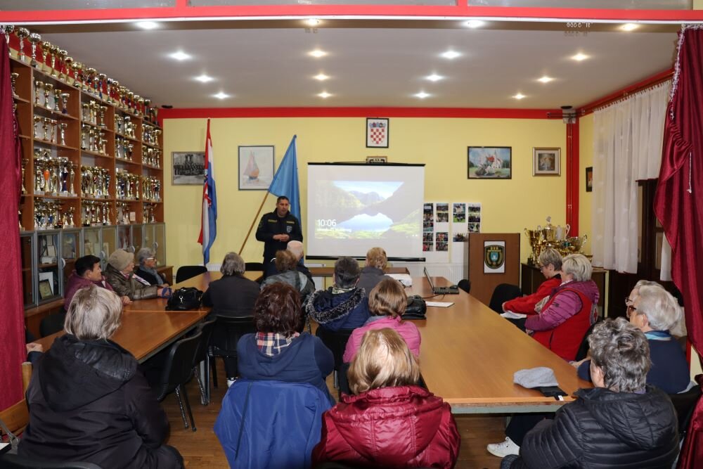 VZG edukacija umirovljenika (6)6