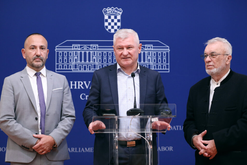 Bačić (HDZ): Na izbore izlazimo s koalicijskim partnerima HDS-om i HNS-om