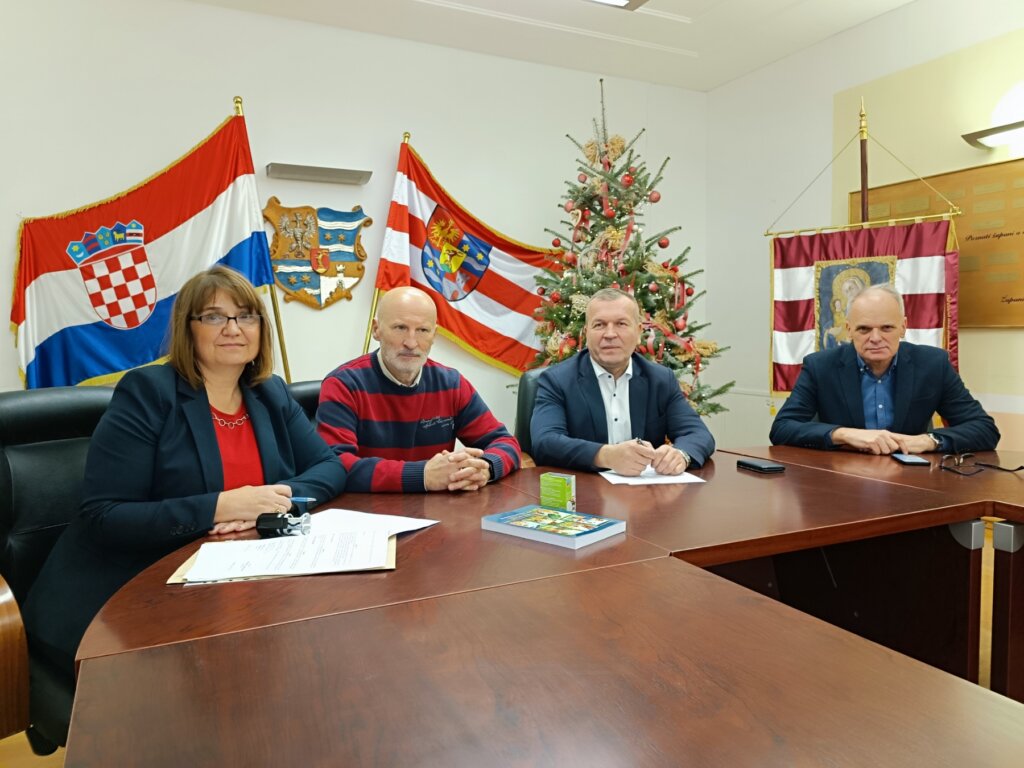 121223_potpisivanje sporazuma_3