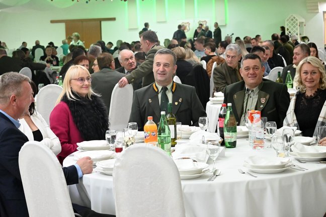 411458663_881113970406582_9115384124980227392_n.jpg__648x432_q85_subsampling-2