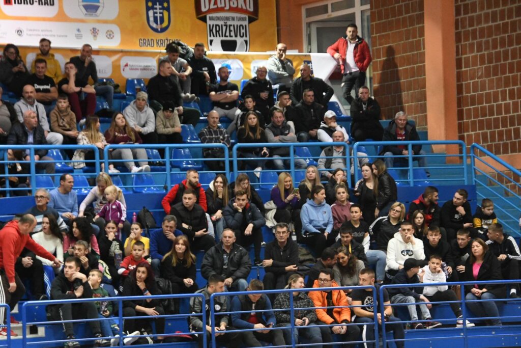 413176143_727784372565801_7787809365074799566_n