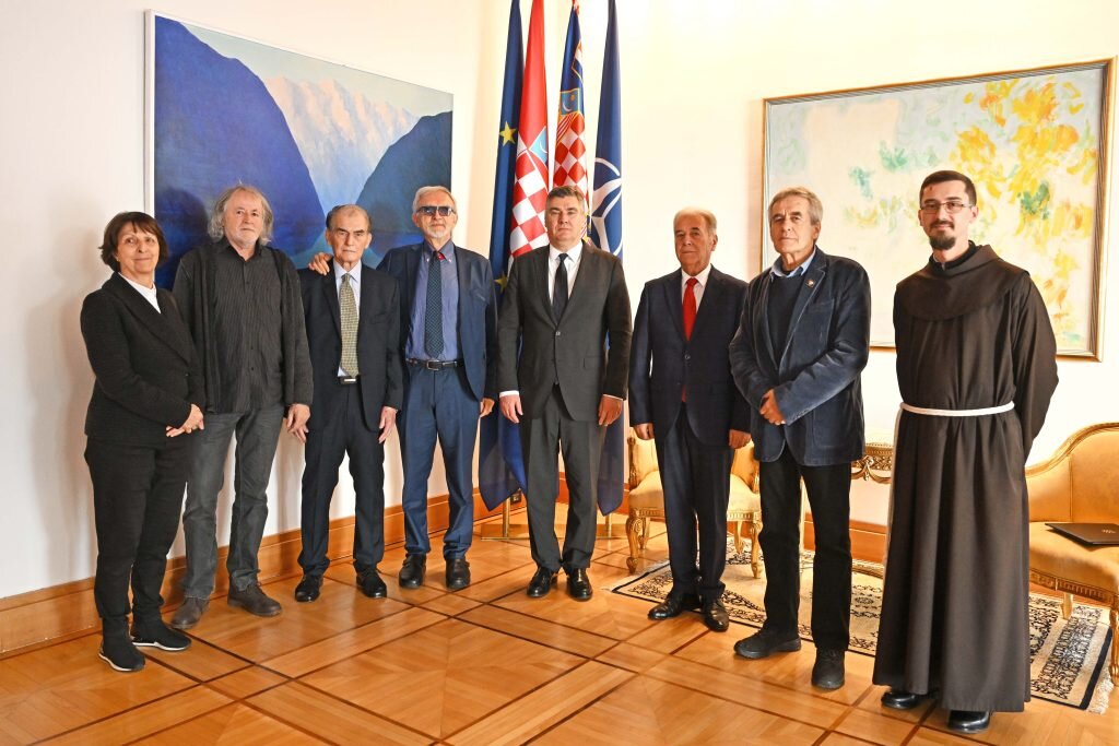 Milanović s organizatorima humanitarnog konvoja “Bijeli put za Novu Bilu”