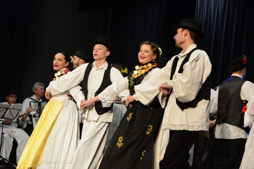 [VIDEO] Folkloraši oduševili publiku u Vrbovcu
