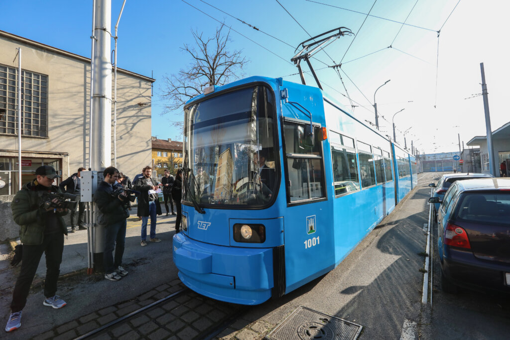 U Zagrebu u promet pušten prvi rabljeni tramvaj nabavljen iz Njemačke