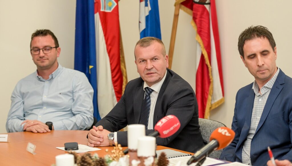 Potpisivanje_sporazuma_Ivanec (1)