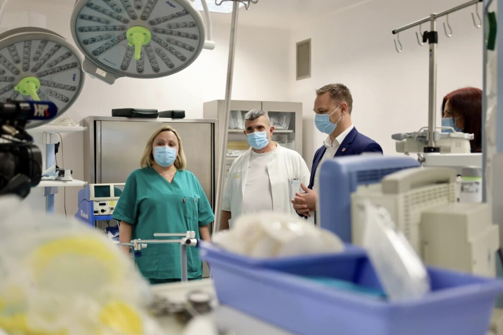 U novim i suvremenim operacijskim salama bolnice u Bjelovaru operirani prvi pacijenti