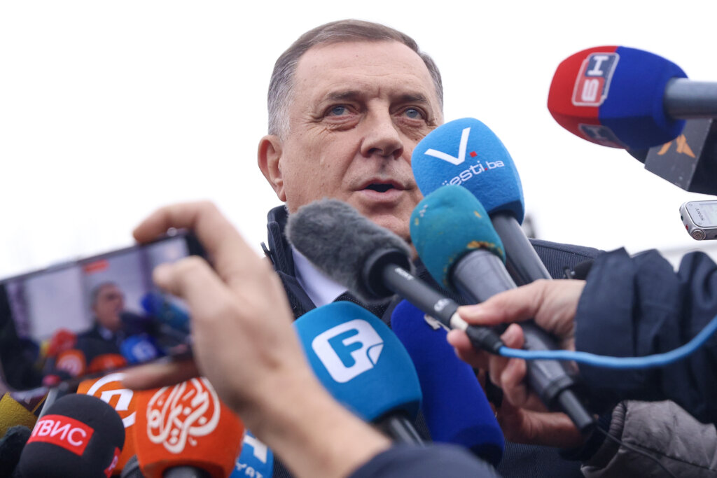 Njemački veleposlanik: Nema novaca za Dodika dok potiče nestabilnost