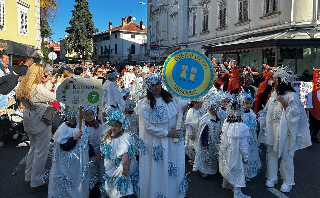 Vrbovečki vrtićanci uživali na karnevalu u Opatiji