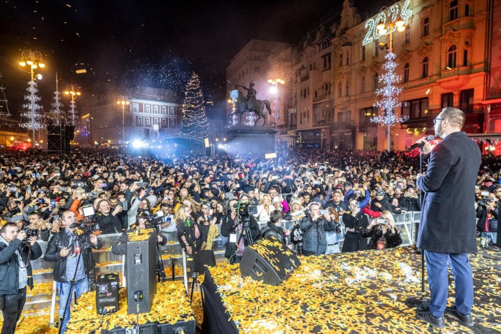 Zagreb u Novu godinu ušao uz pjesmu, ples i zdravicu