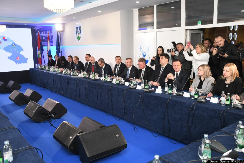 Koprivnica: Premijer Plenković održao sastanak sa županima pet sjevereozapadnih županija