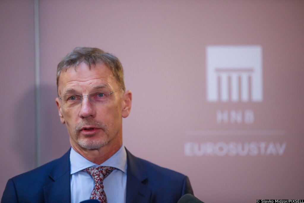 Zagreb: U Hnb U Odrana Konferencija: Godina Dana S Eurom U Hrvatskoj