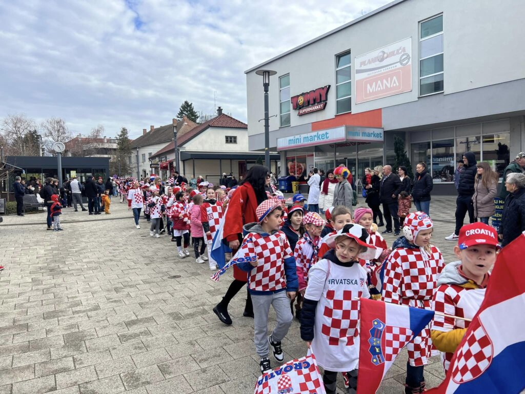 426474216_10160158298827842_2507519512568352131_n