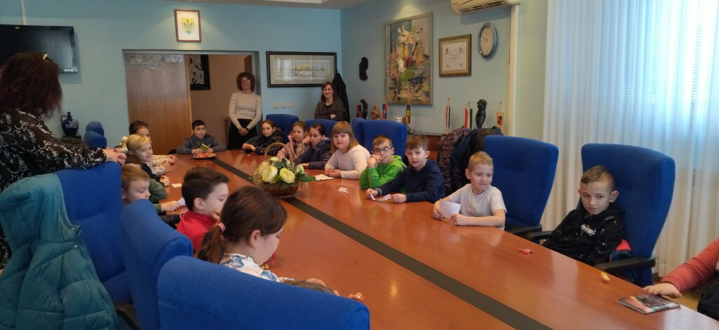 IMG-1b475f13f966f11685c7e0d9a2814dd2-V