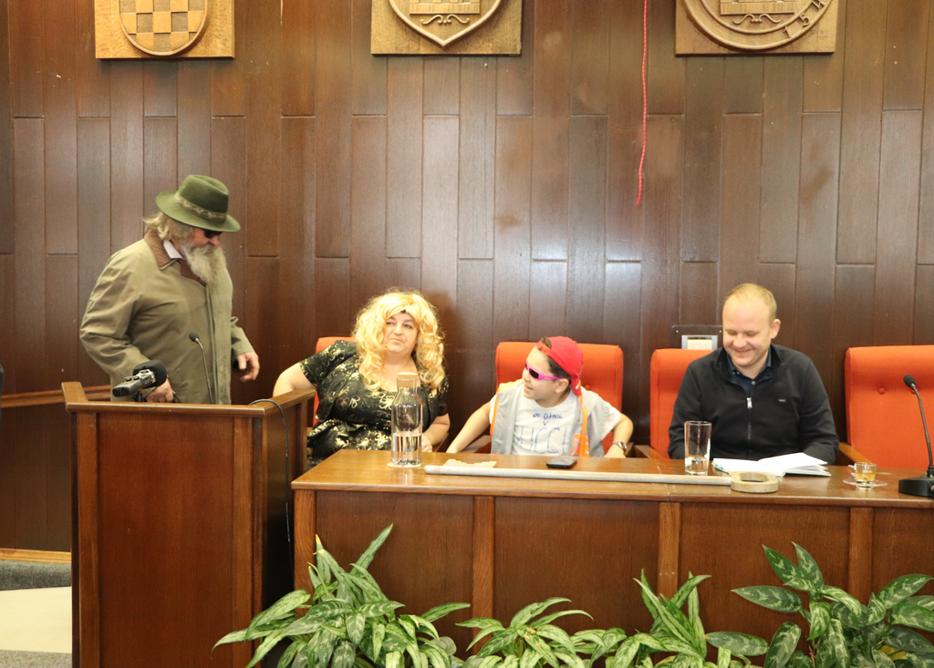 Maskare_preuzimaju_Grad_03