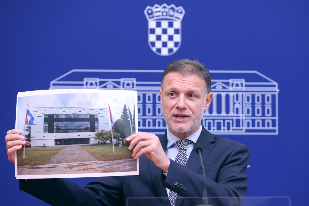 Jandroković: Do obnove zgrade Sabora zasjedat će se u vojarni na Črnomercu