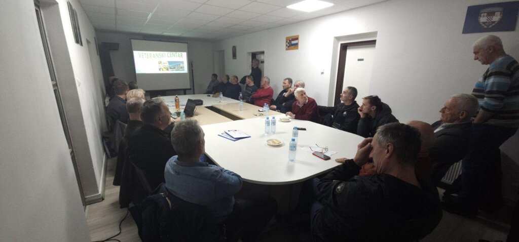 ceafe277-dbe8-4f5d-abf7-c870ec94f8ec