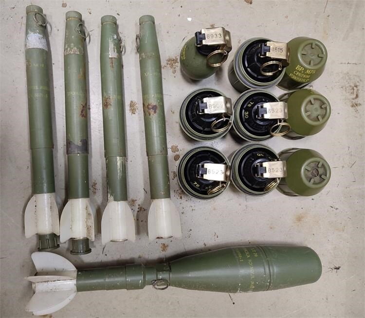 Policiji predano šest bombi i pet tromblonskih mina