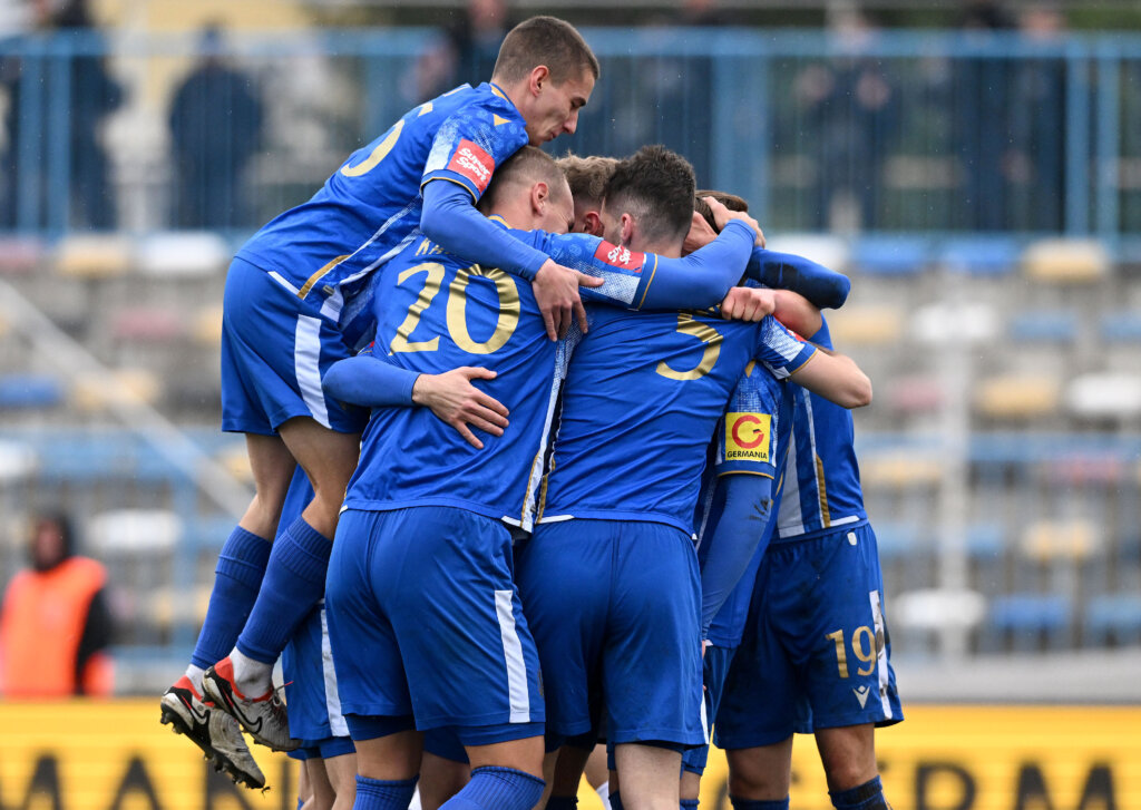 Kup: Lokomotiva prošla, Mierez promašio penal