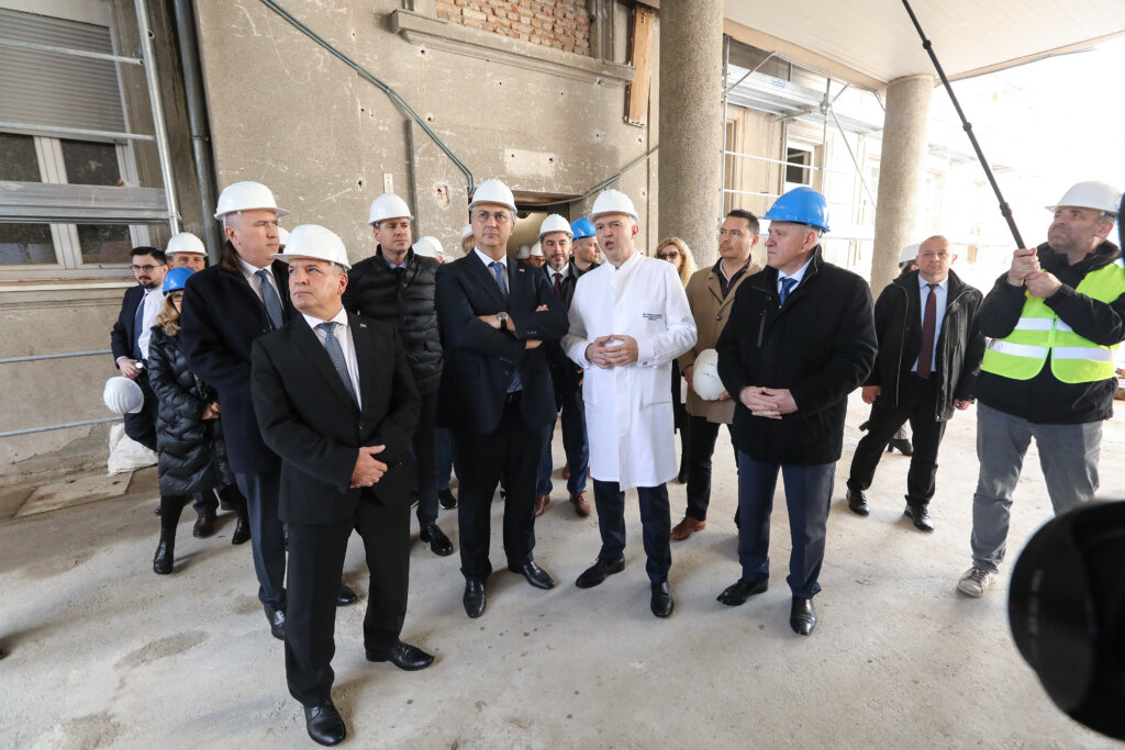 Plenković s ministrima obišao Učiteljski fakultet i Vinogradsku bolnicu