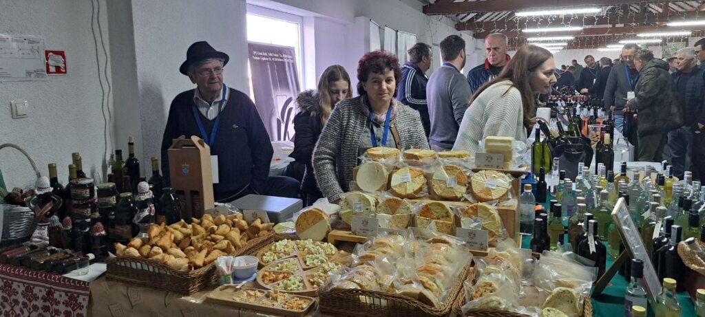 [FOTO] Izlagači iz Koprivničko-križevačke županije predstavljaju svoje proizvode na sajmu u Gudovcu