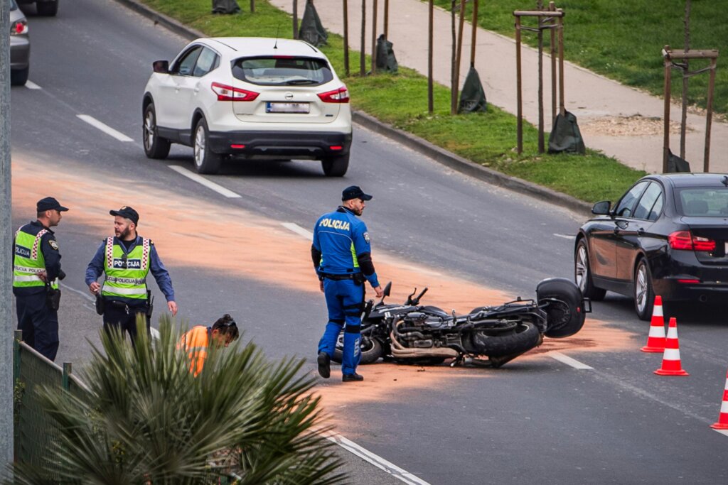 Split: Prometna nesreća između automobila i motocikla u Ulici Domovinskog rata